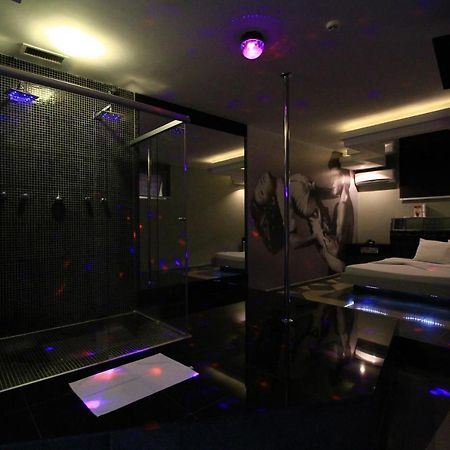 Movie Inn Motel E Hospedagem (Adults Only) Ribeirão Preto Exteriör bild